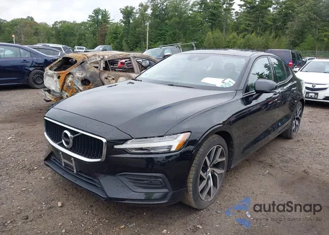 2020 Volvo S60 T5 Momentum из США, поврежденный, VIN 7JR102FK1LG063257